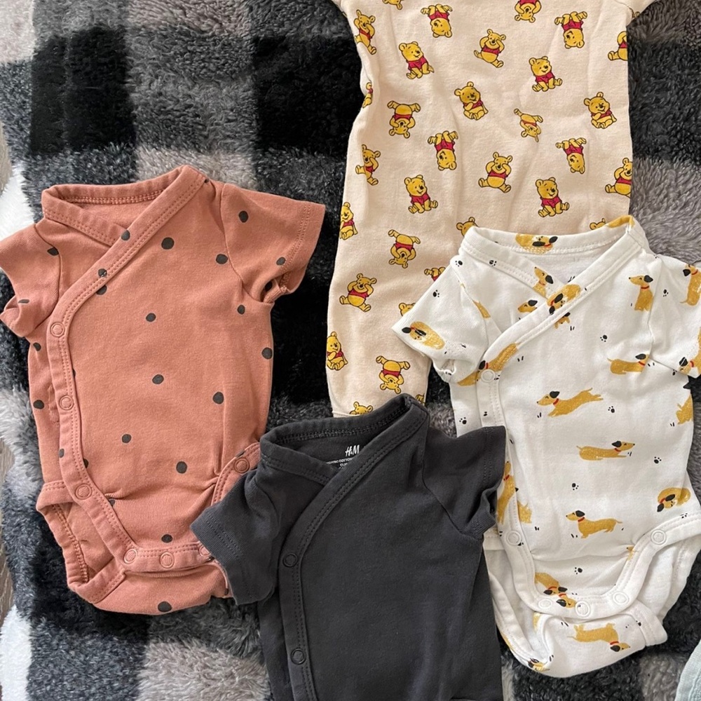 Newborn size - Picture 2 of 4